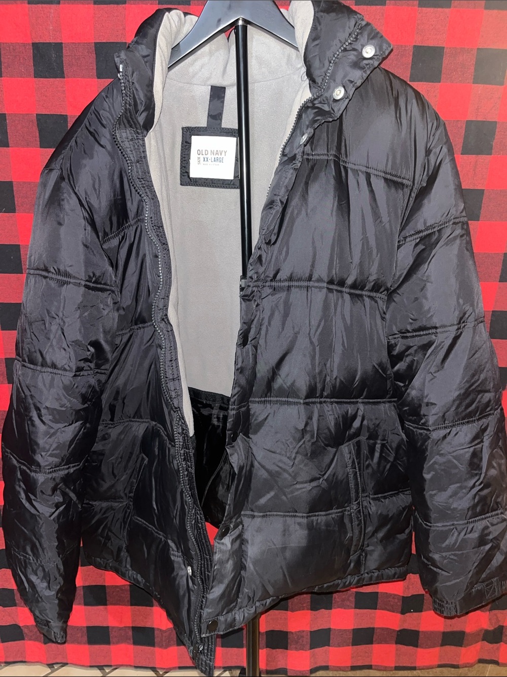 Old Navy Men’s Black Puffer Jacket